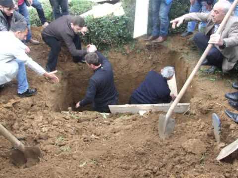 Cenazeyi gömme işlemleri 2