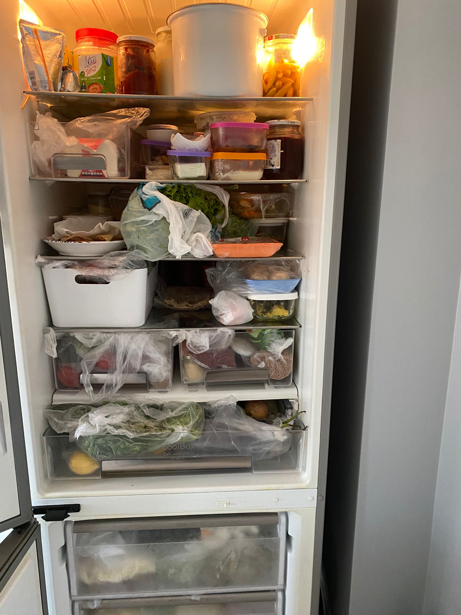 SPOT DERİN DONDURUCU DİK BUZDOLABI